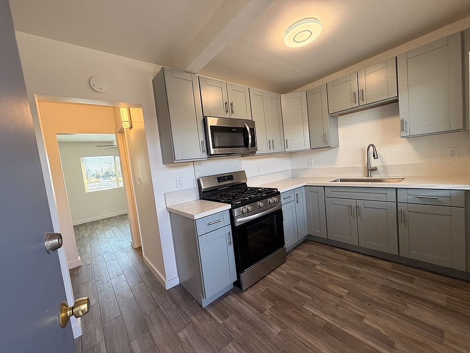 1st image of 3155 Kemper St #11527958