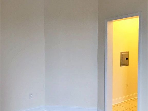 3rd image of 3608 Park Ave #3D