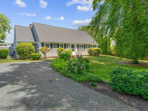 266 Holly Point Rd, Barnstable, MA 02630