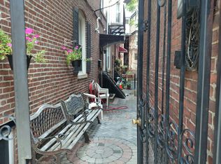 2 Pond Street Pl, Boston, MA 02113