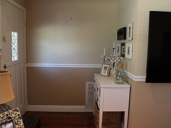 2nd image of 635 Royal Palm Pl