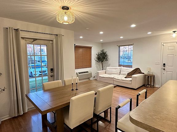 3rd image of 1701 Silverstone Dr #1701