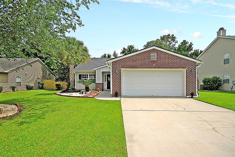 1st image of 108 Creek Bend Dr