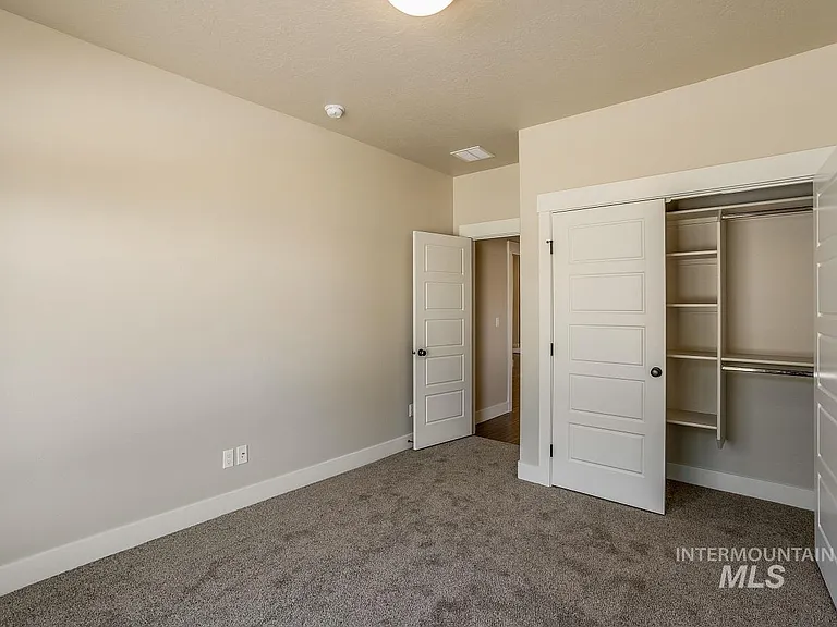 66 E Ranch Dr — Photo 16