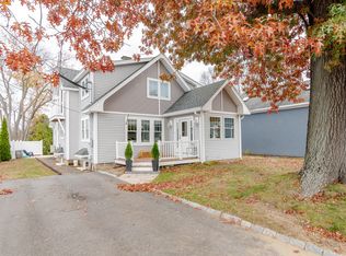 5 Island Ave, Kittery, ME 03904