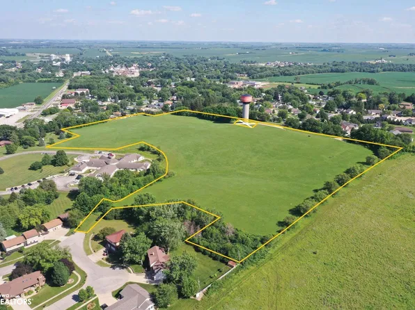 Anton Dr, La Porte City, IA 50651