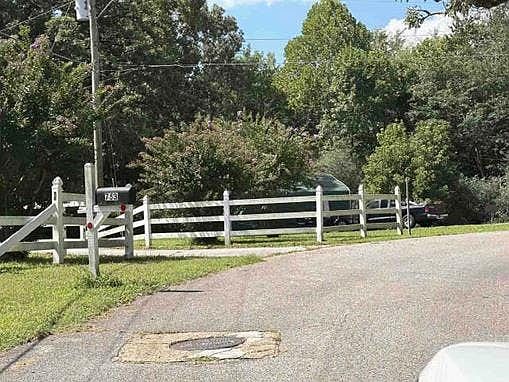 4th image of 753 Sand Road Cir
