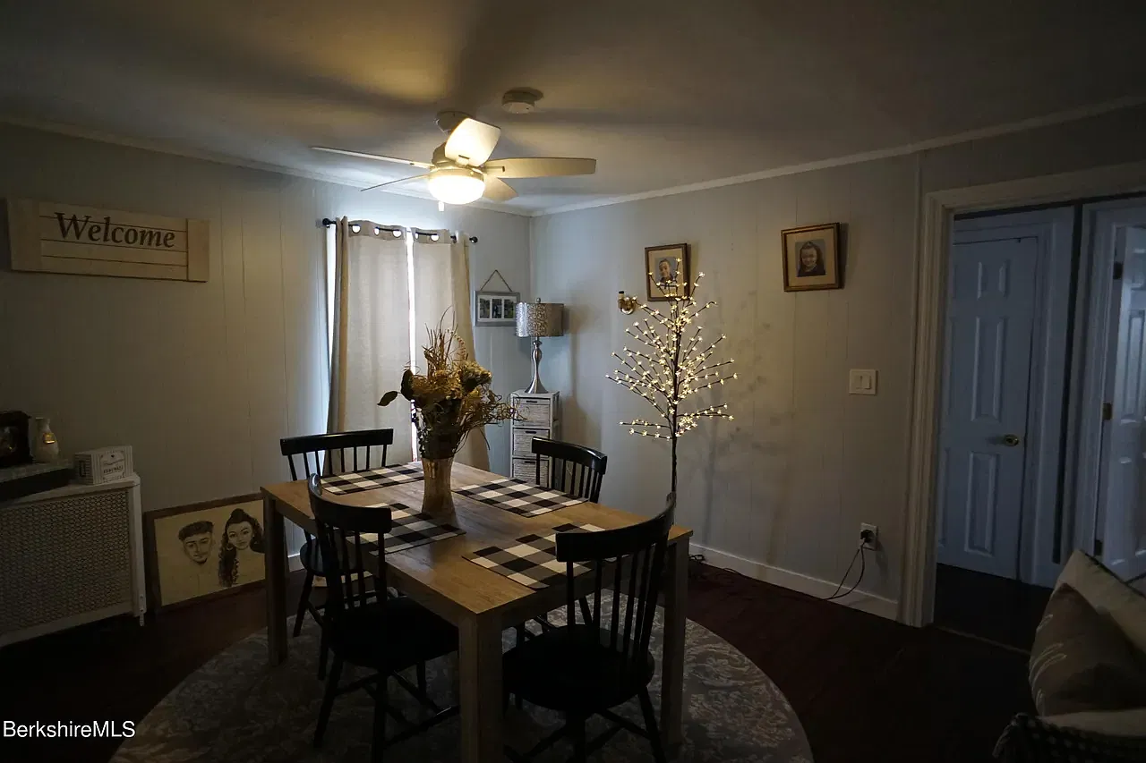 2 bed, $2,100 — Photo 4