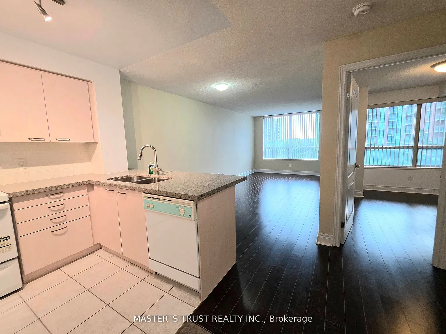 1 bed, $2,200 — Photo 3