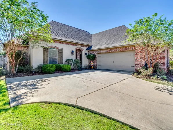 233 Stonebridge Blvd, Brandon, MS 39042
