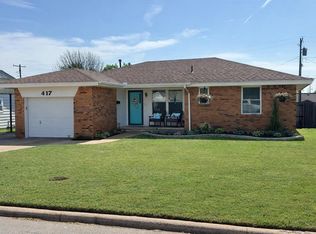 417 S 24th St, Clinton, OK 73601