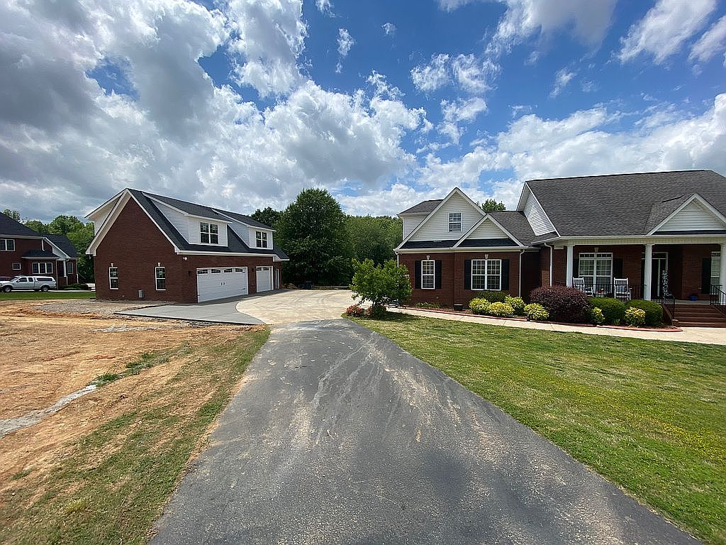 624 Beth Rd, New Market, AL 35761 Zillow