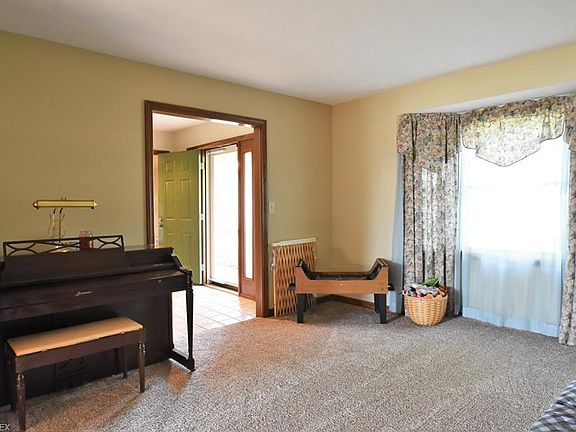 2nd image of 6586 Smucker Dr