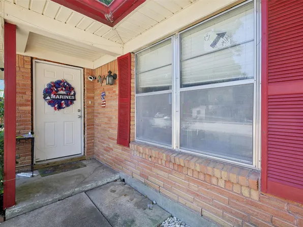 1420 E Mitchell St, Arlington, TX 76010