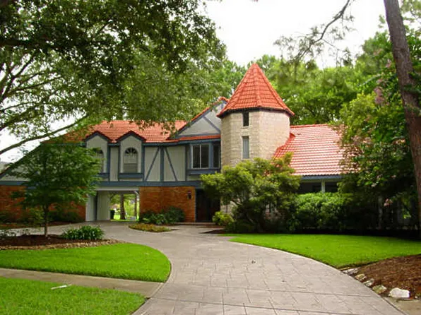 5638 Council Grove Ln, Houston, TX 77088