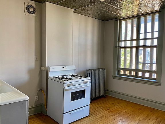 4th image of 2326 S Millard Ave #2R