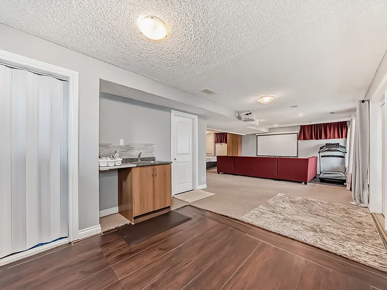 409 W Lakeview Dr — Photo 40