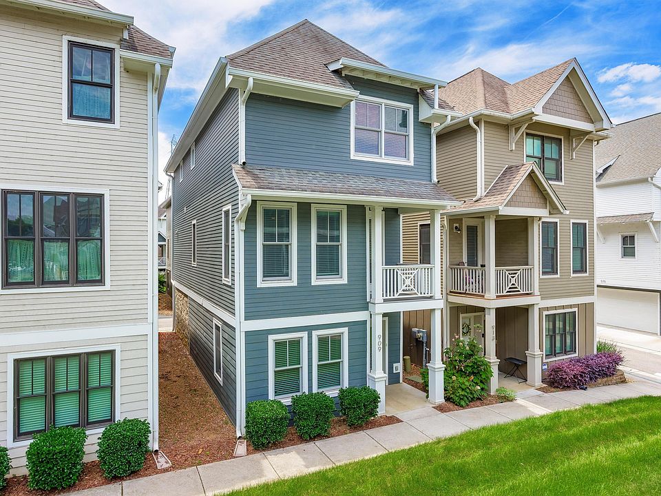 1st image of 909 Spinnaker Way