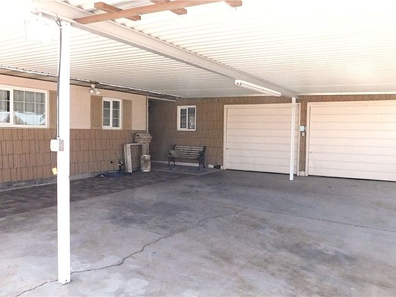 3rd image of 4601 Providence Ln