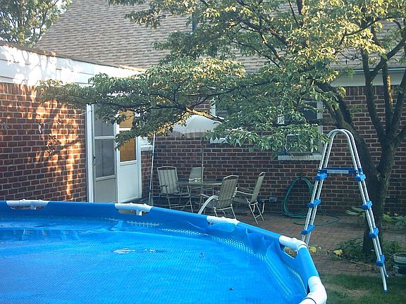 4th image of 757 Macon Pl