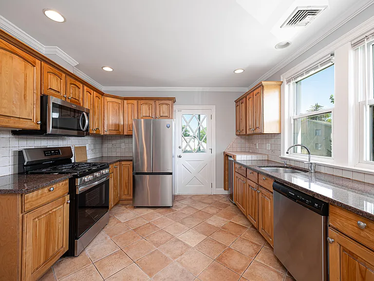 3 Highland Rd #B — Photo 21