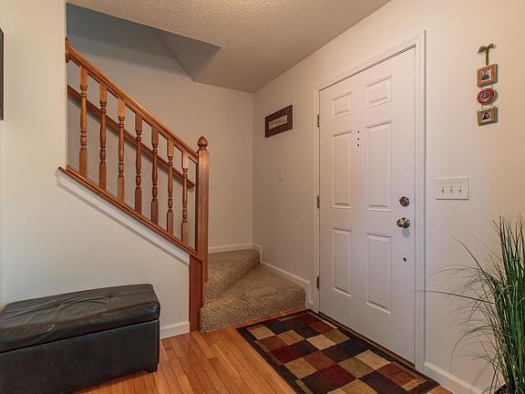 4th image of 589 Cranborn Ct