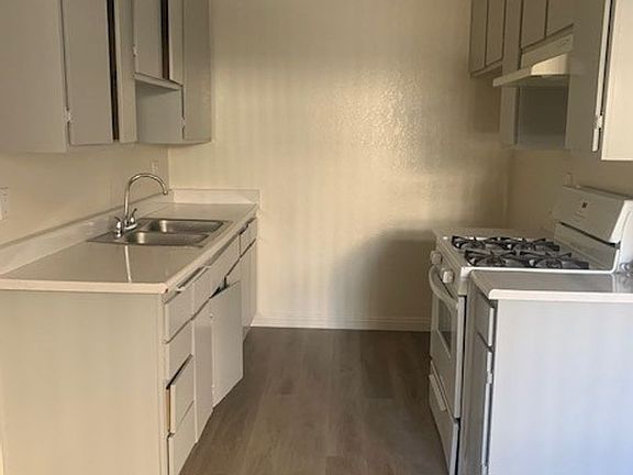 5th image of 9460 Laurel Canyon Blvd #109