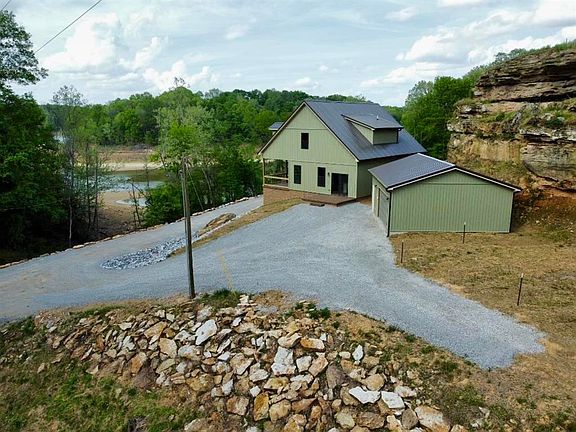 3rd image of 265 Stargazer Ln