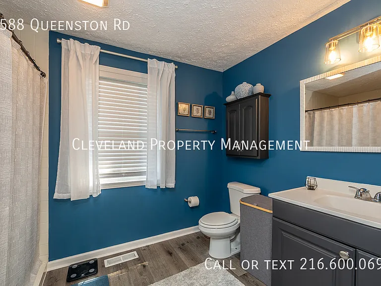 2588 Queenston Rd — Photo 12