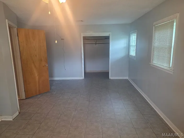4327 Lawnwood Dr — Photo 8