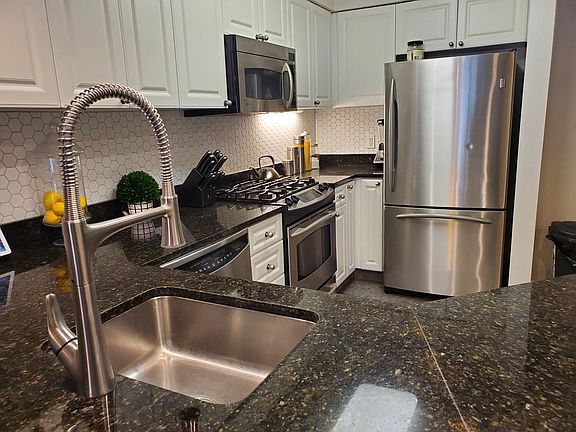 4th image of 501 Commerce Dr Unit 3217