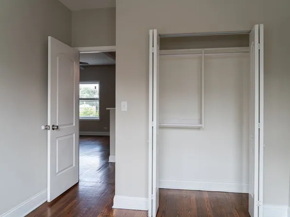 4401 N Mozart St #3, Chicago, IL 60625