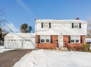 39 Brussels Ave, Wethersfield, CT 06109