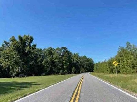 Exterior Neighborhood (street photo)