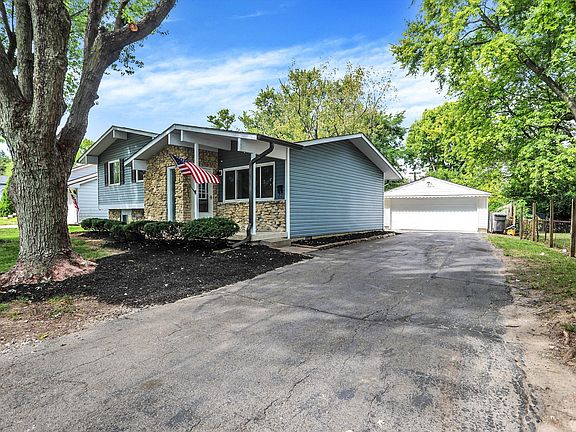 3rd image of 2422 Tesh Dr