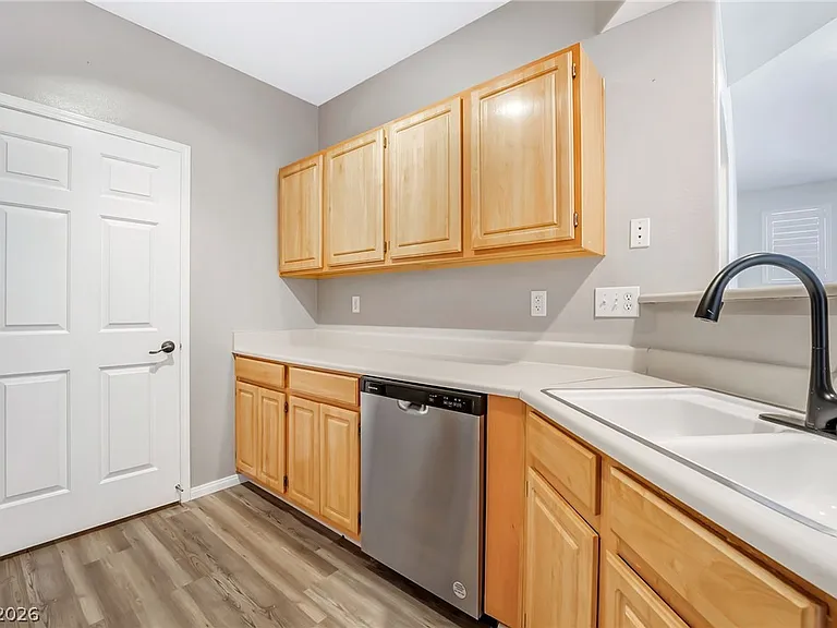 8555 W Russell Rd #2104 — Photo 12