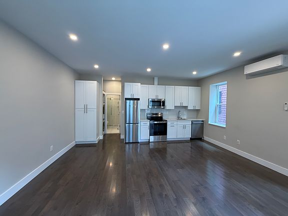 2nd image of 4707 Chester Ave APT 2