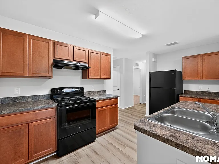 18266 Minorea Ln — Photo 10