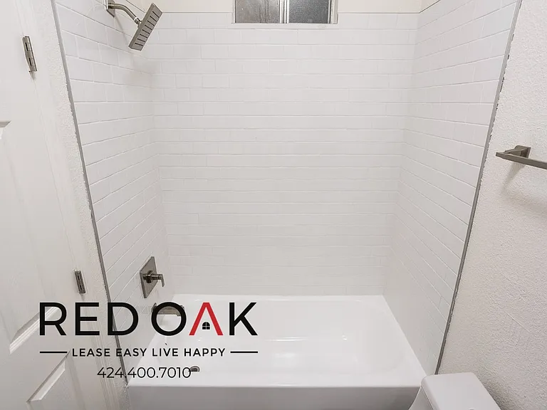 479 E 49th St #481-1/4 — Photo 14