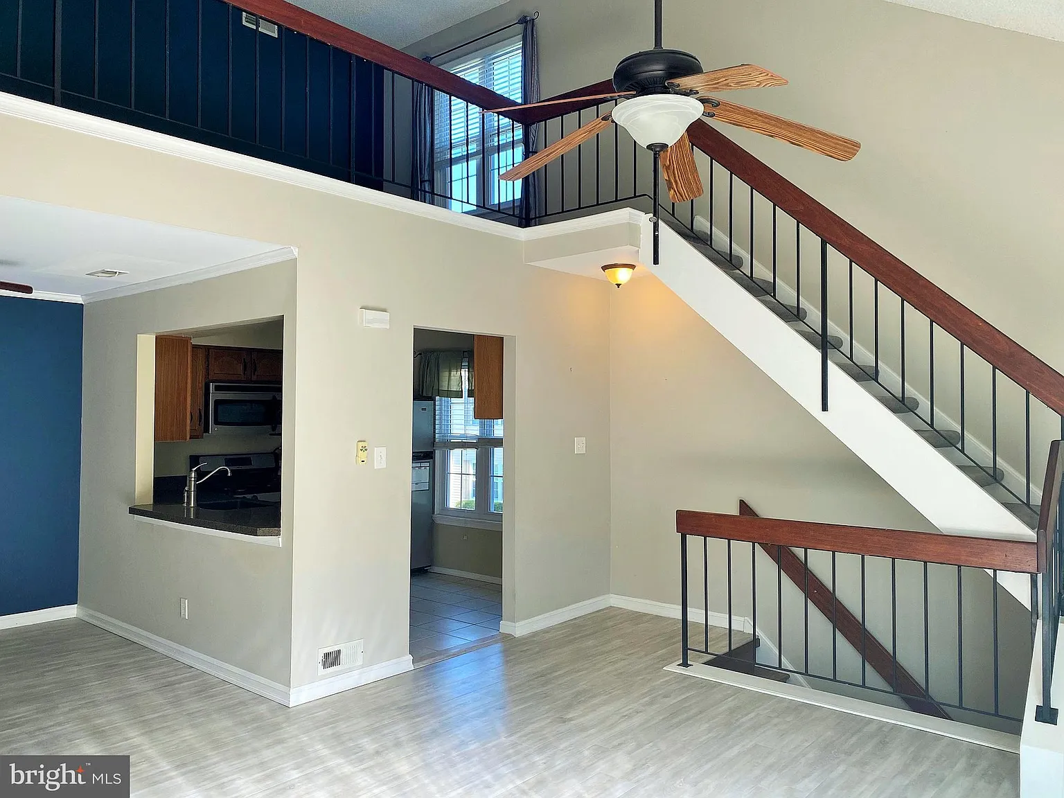 2 bed, 1.0 bath, 1164 sqft, $2,150 — Photo 2