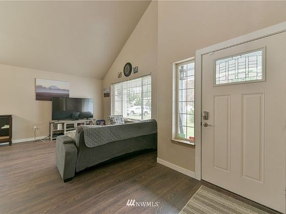 5th image of 6104 204th Street Ct E