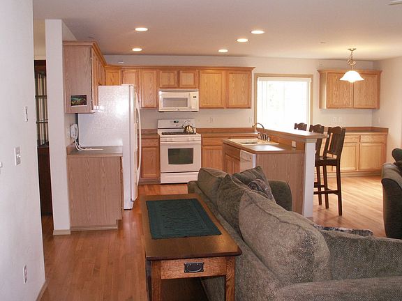 Family Room - Kitchen/Nook