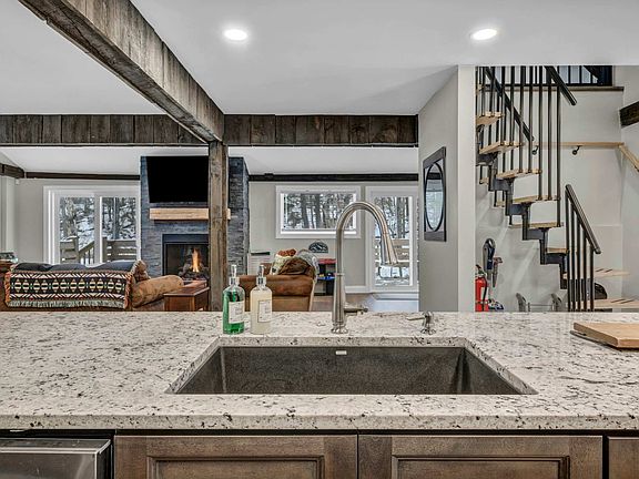 5th image of 6924 Fish Hill Rd