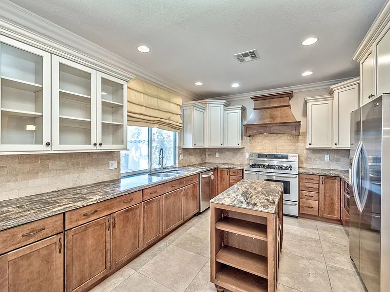 2175 Fountain Springs Dr — Photo 5