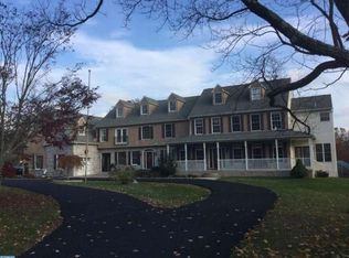 1673 Meetinghouse Rd, Warminster, PA 18974