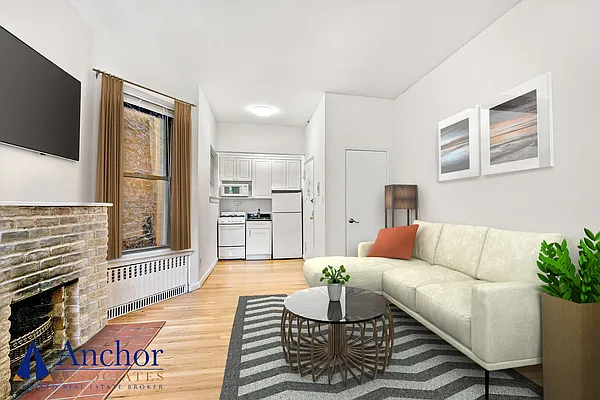 Rented by Anchor Associates | media 7