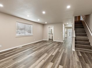 800 SE 9th St #800, Grants Pass, OR 97526