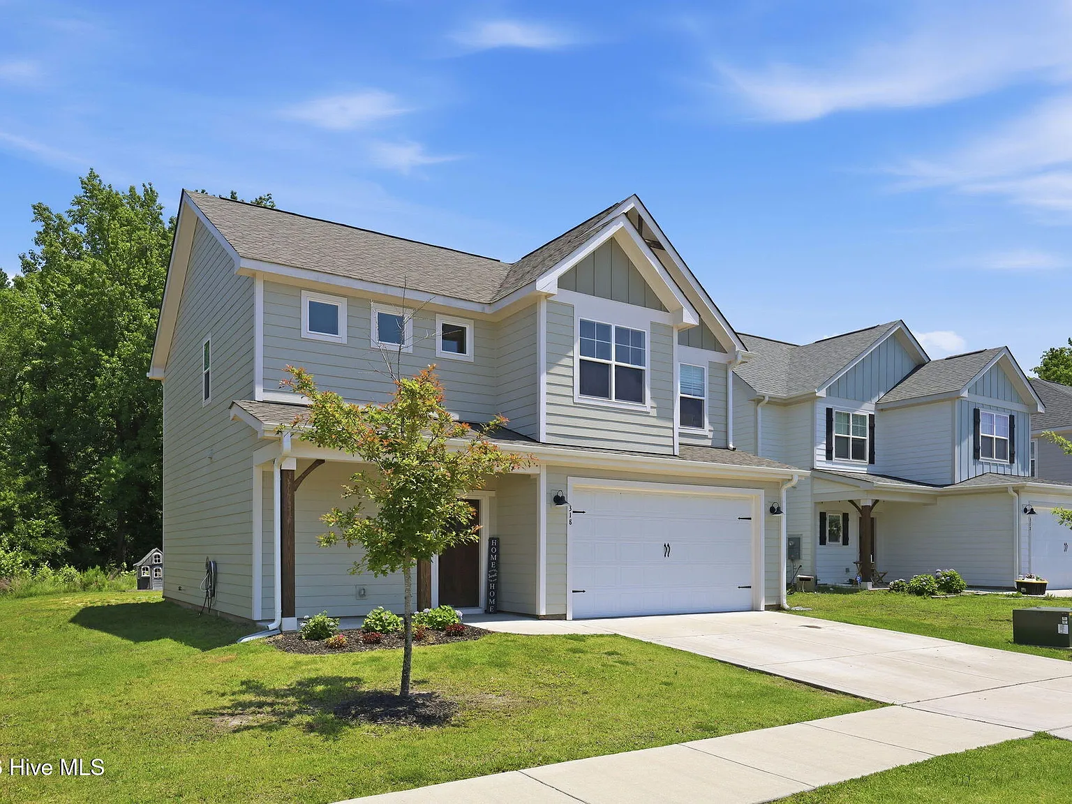 4 bed, 2.5 bath, 1874 sqft, $2,250 — Photo 3