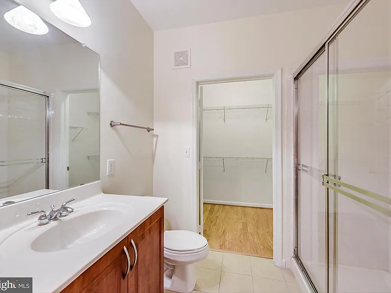 12958 Centre Park Cir #418 — Photo 9