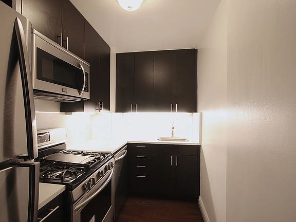 4th image of 333 E 34th St APT 5N